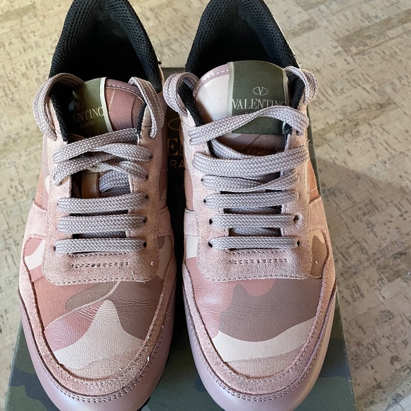 Valentino Garavani Rockstud Camouflage sneakers - Pink size 7 - Picture 5 of 13